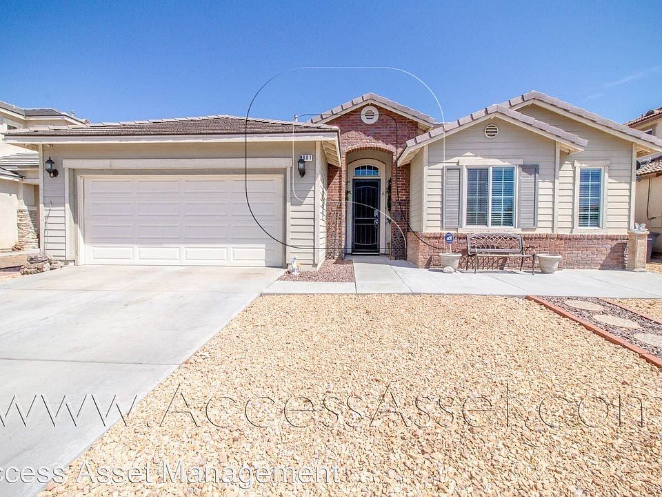 1st image of 601 Cactus St