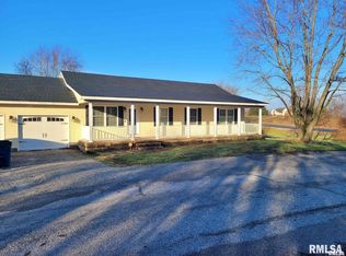 42 County Line Rd, Grand Chain, IL 62941