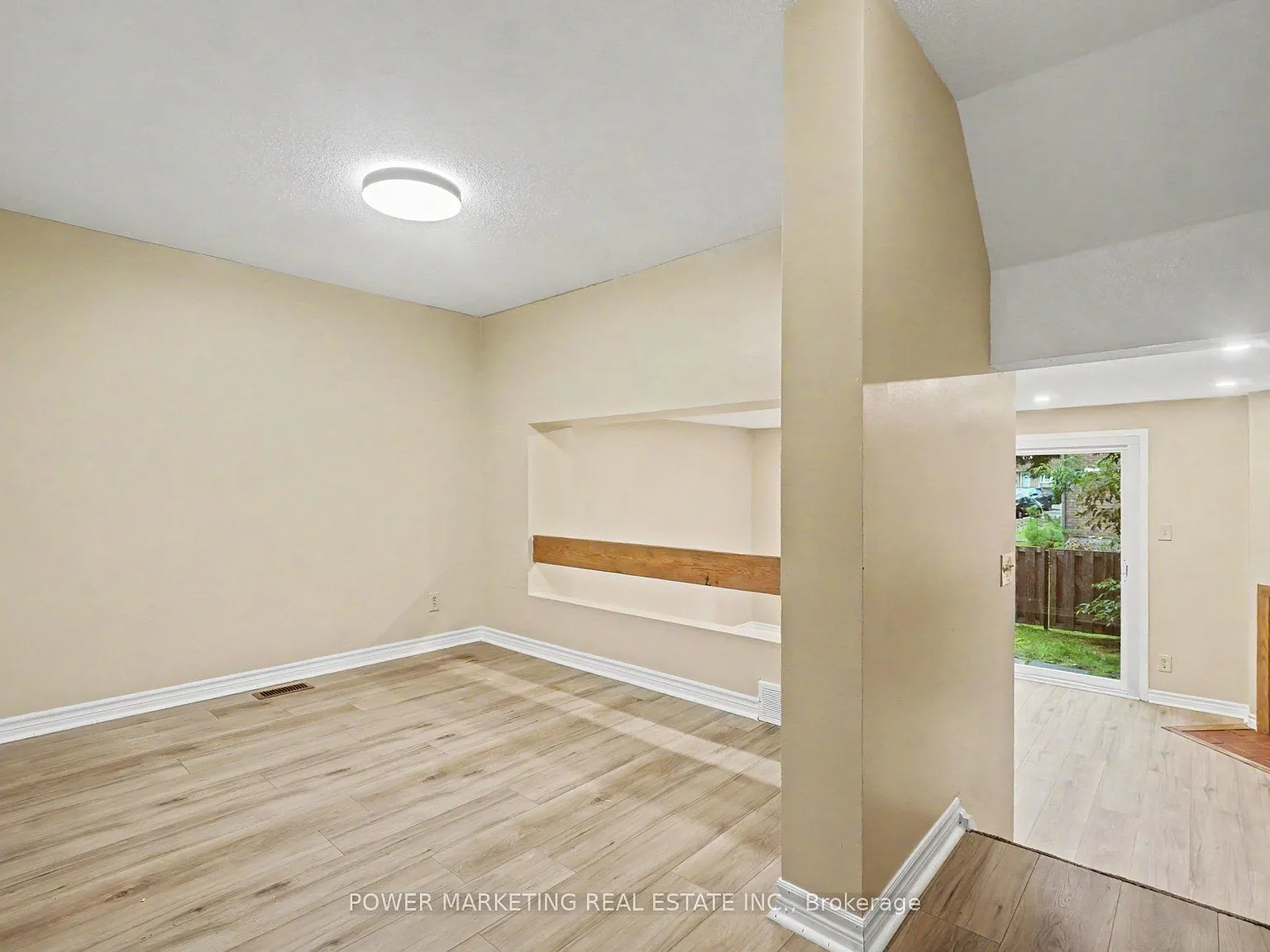 3 bed, $2,400 — Photo 3