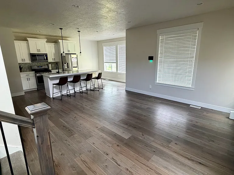 603 E Mill Farm Ct — Photo 4