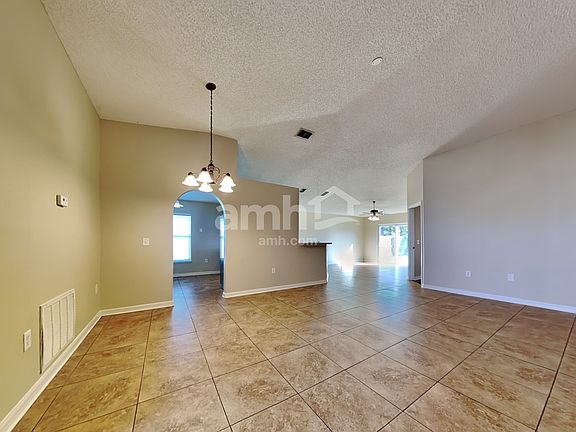 5th image of 1636 Dartmouth Dr