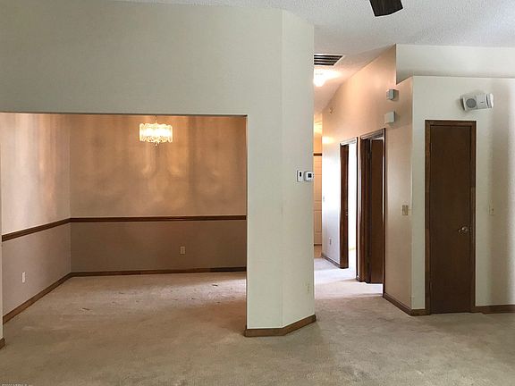 5th image of 3814 Karissa Ann Pl E
