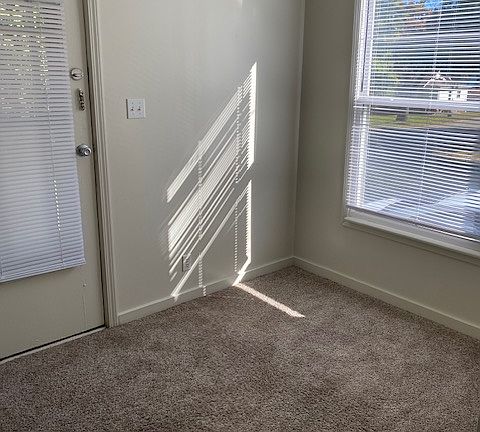 Vestibule, extra space