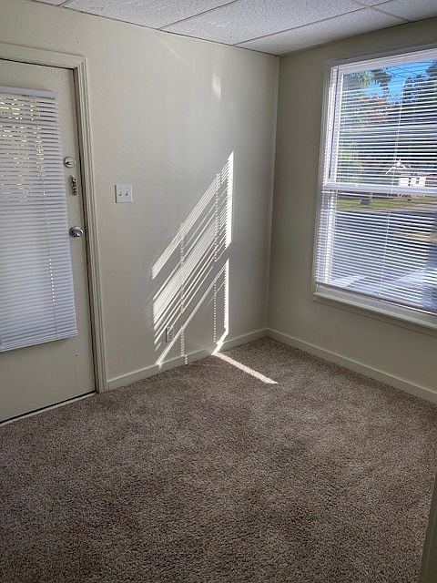 Vestibule, extra space