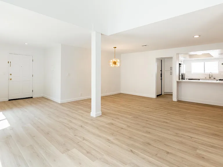 1738 S Bentley Ave #302 — Photo 6