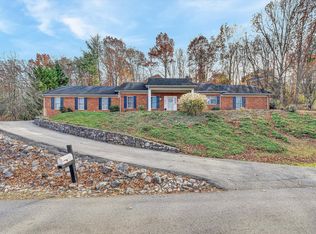 178 Forest Dr, Salem, VA 24153