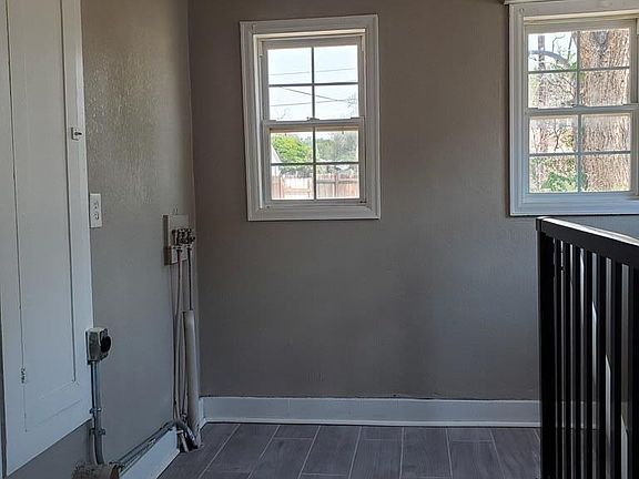 2nd image of 1509 E 12th St