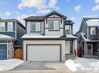 86 E Legacy Woods Pl SE, Calgary, AB T2X 2B5