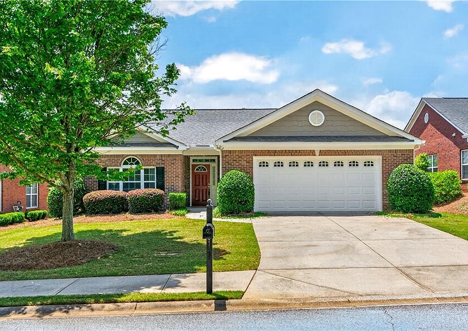 1st image of 2045 Piedmont Ln