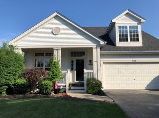 929 Heartland Park Ln, Antioch, IL 60002