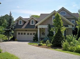 90 Bronson Dr, Middlebury, CT 06762