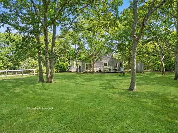 25 Vineyard Meadow Farms Rd, West Tisbury, MA 02575