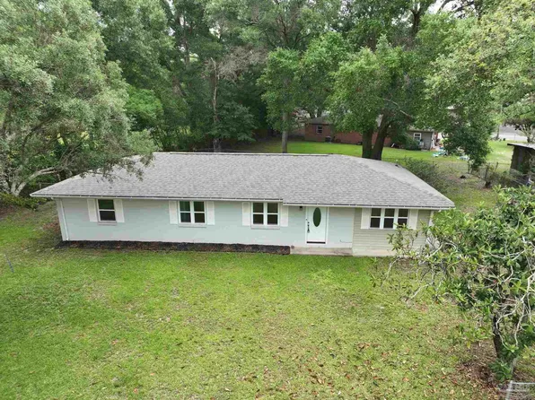 8140 House St, Pensacola, FL 32534
