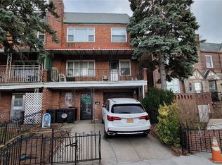 7260 Calamus Ave, Flushing, NY