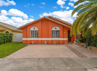 West Garden Homes At Lago, Miami, FL 33193