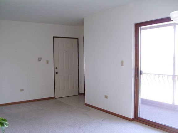4th image of 7913 Paxton Ave APT 3E