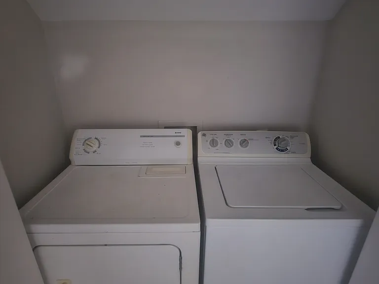 210 S Highland St #A — Photo 6