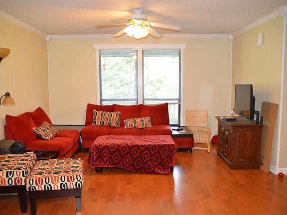 2nd image of 418 Overlook Dr