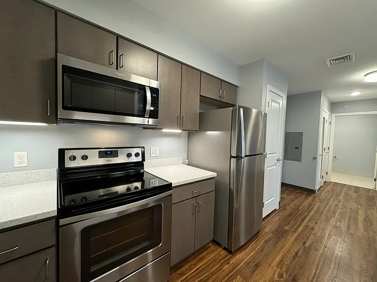 The Ridge at Eastern Trails Apartments — Photo 21