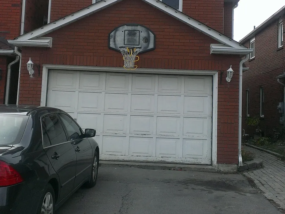383 Jay Cres