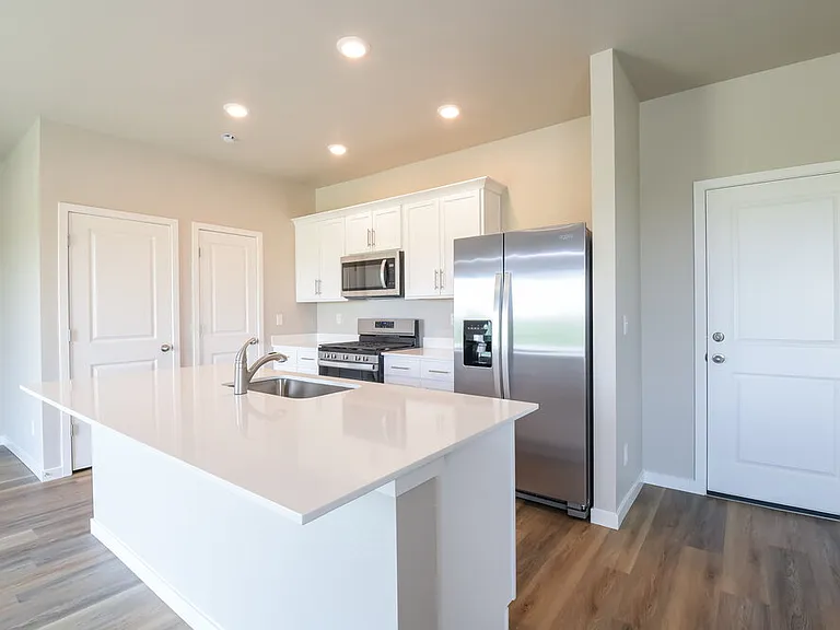 7332 Crystal Ave — Photo 7