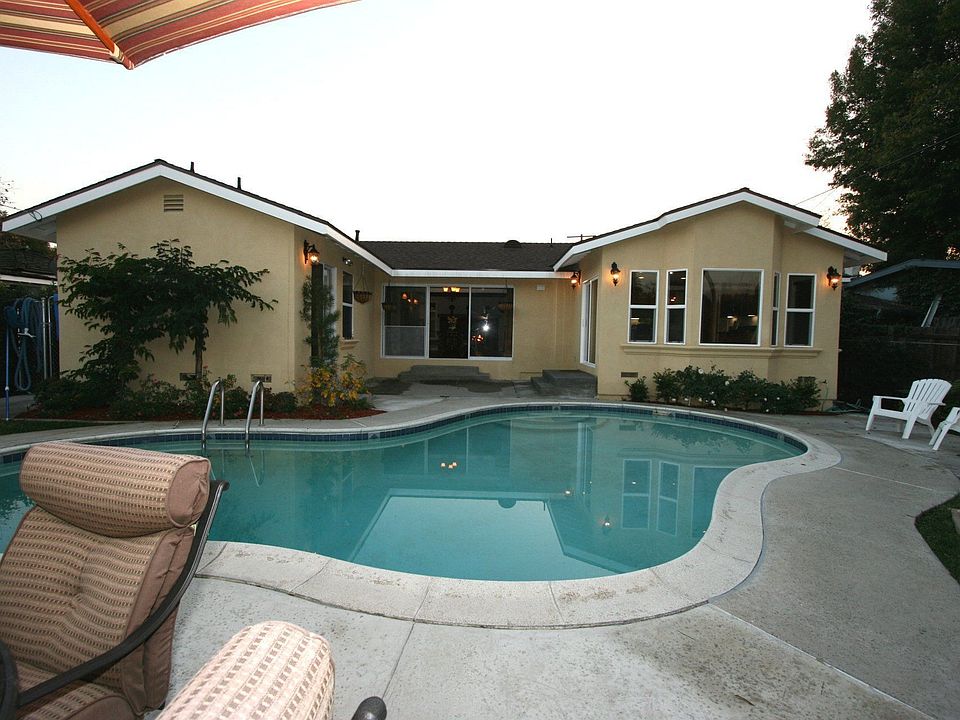 2nd image of 2409 E Rio Verde Dr