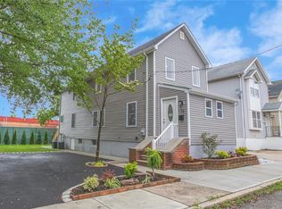 25 Dolan St, Sayreville, NJ 08872