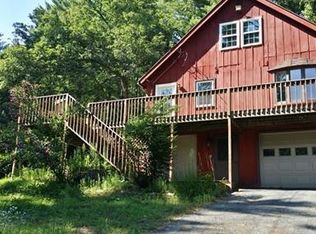 18 Dean Pond Rd, Brimfield, MA 01010