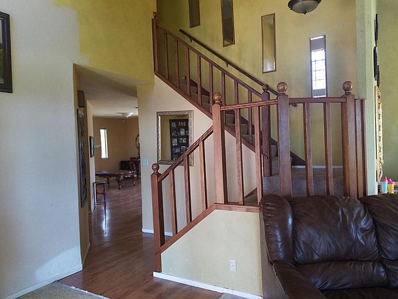 2nd image of 2567 E Lake Ave