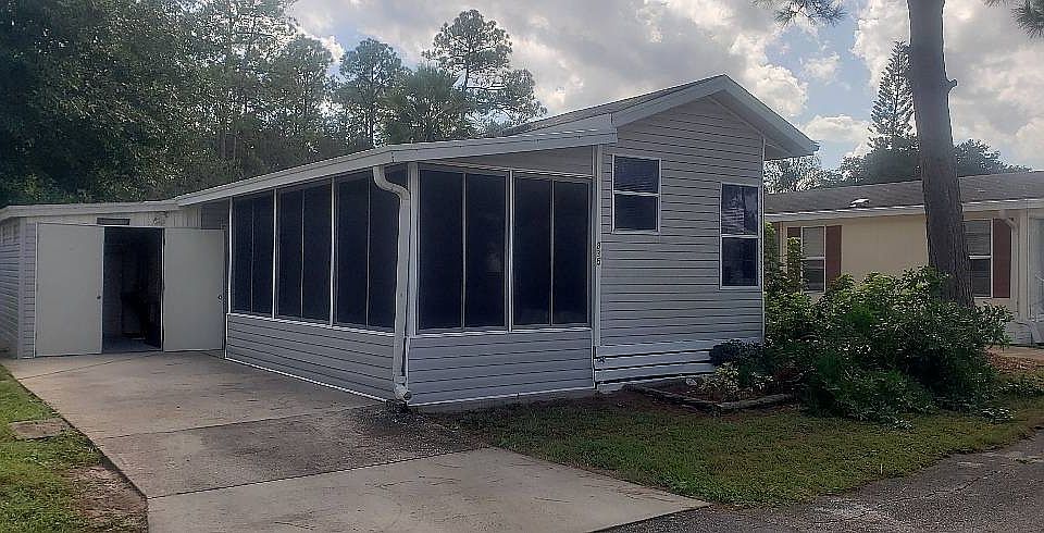 1st image of 835 Peacock Ln