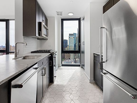 5th image of 21 W End Ave APT 3410