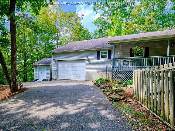 2nd image of 140 Wildwood Dr
