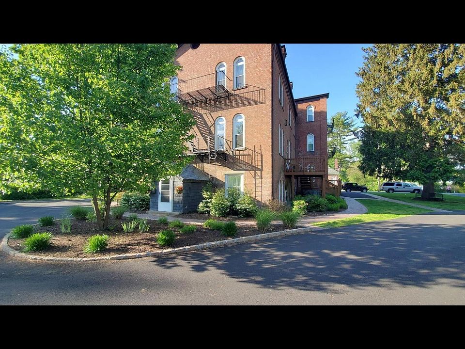 21 Idlewild Ave Cornwall On Hudson, NY, 12520 Apartments for Rent