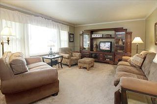 3rd image of 5623 W Brenda Ln
