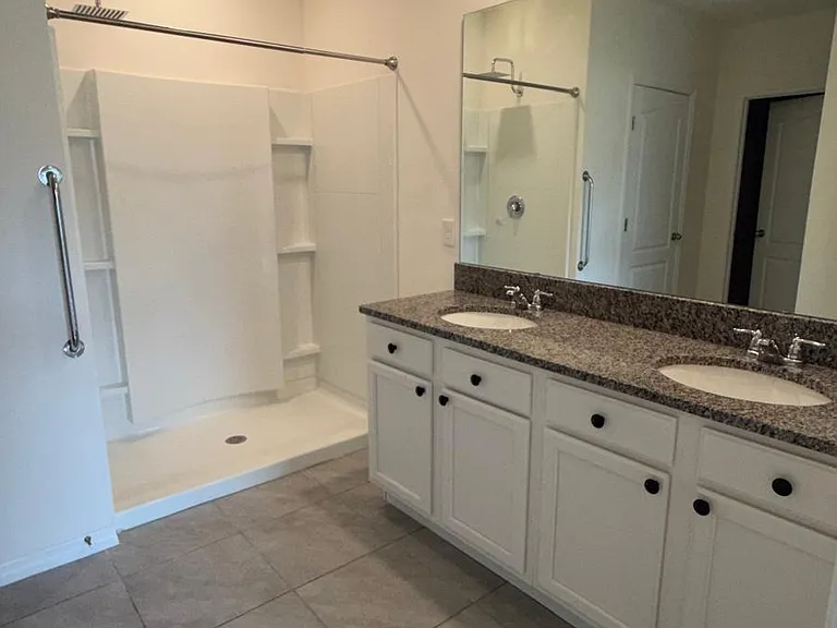 610 Grove St — Photo 14