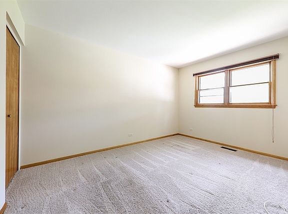5th image of 3120 Shelley Ct