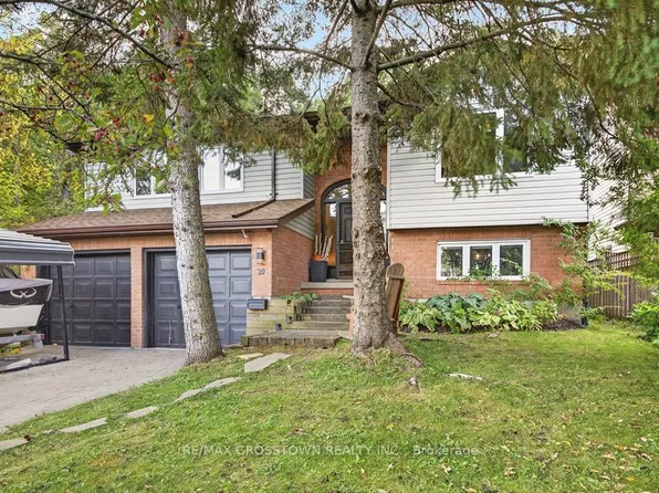 29 Brennan Ave, Barrie, ON L4N 3X2