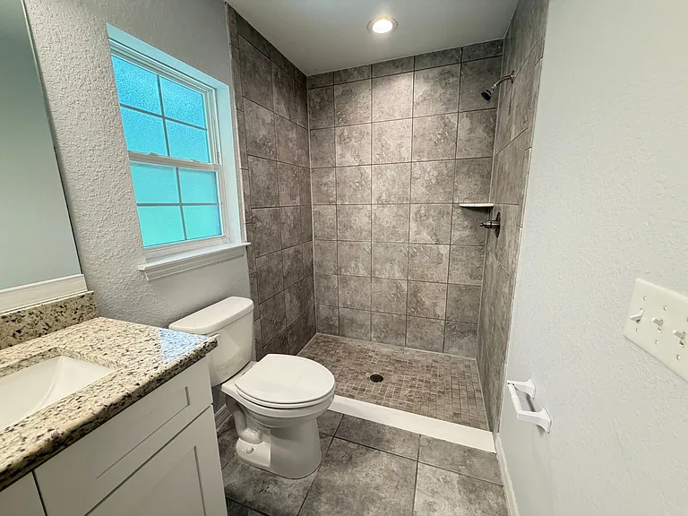 8266 SE 161st Pl — Photo 13