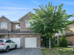 108 Talltree Cres #1, Ottawa, ON K2S0A9