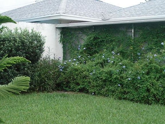 4th image of 2560 SW 14th Ct APT 32