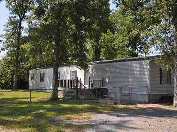 3rd image of 265 Dogwood Ln