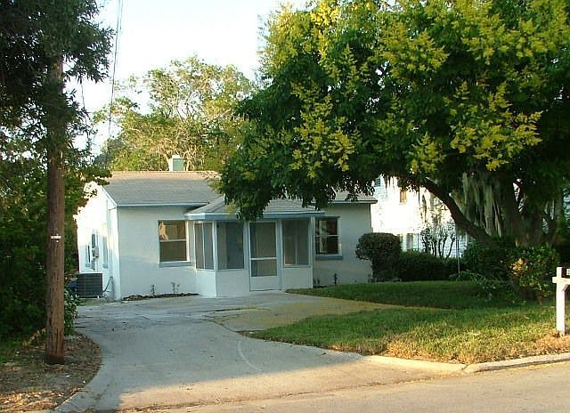 1st image of 307 W Crawford St