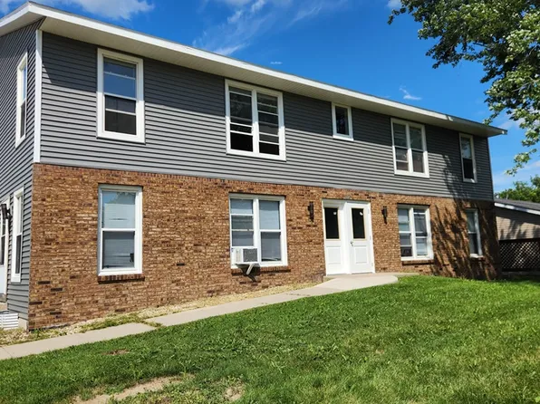 1036 Meadow St. - 2bed/1bath units, 1036 Meadow St #2, Watertown, WI 53094