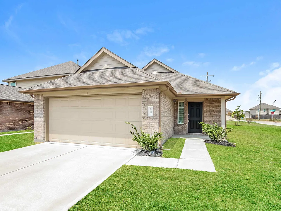 22407 Dominguez Dr