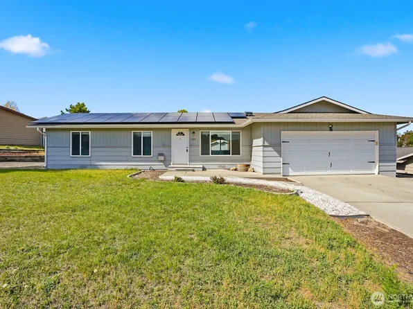 207 Palmer Drive, Selah, WA 98942