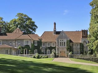 19 Lower Cross Rd, Greenwich, CT 06831