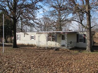 225 Pleasant Grove Rd, Springville, TN 38256