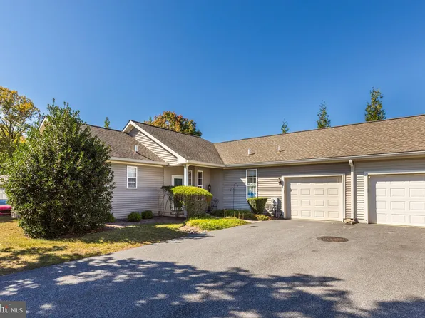 14 Hunters Way, Glen Mills, PA 19342