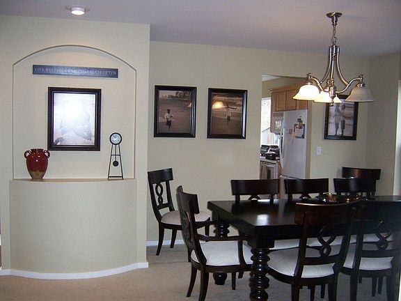 4th image of 3018 43rd Ave NE