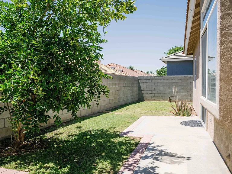 10929 Delusion Dr — Photo 7